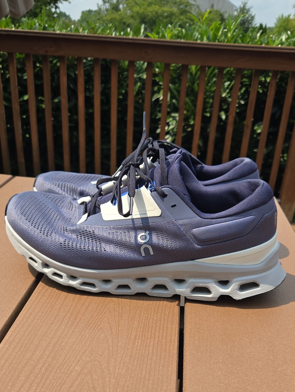 On Cloudstratus 3 Running Shoes